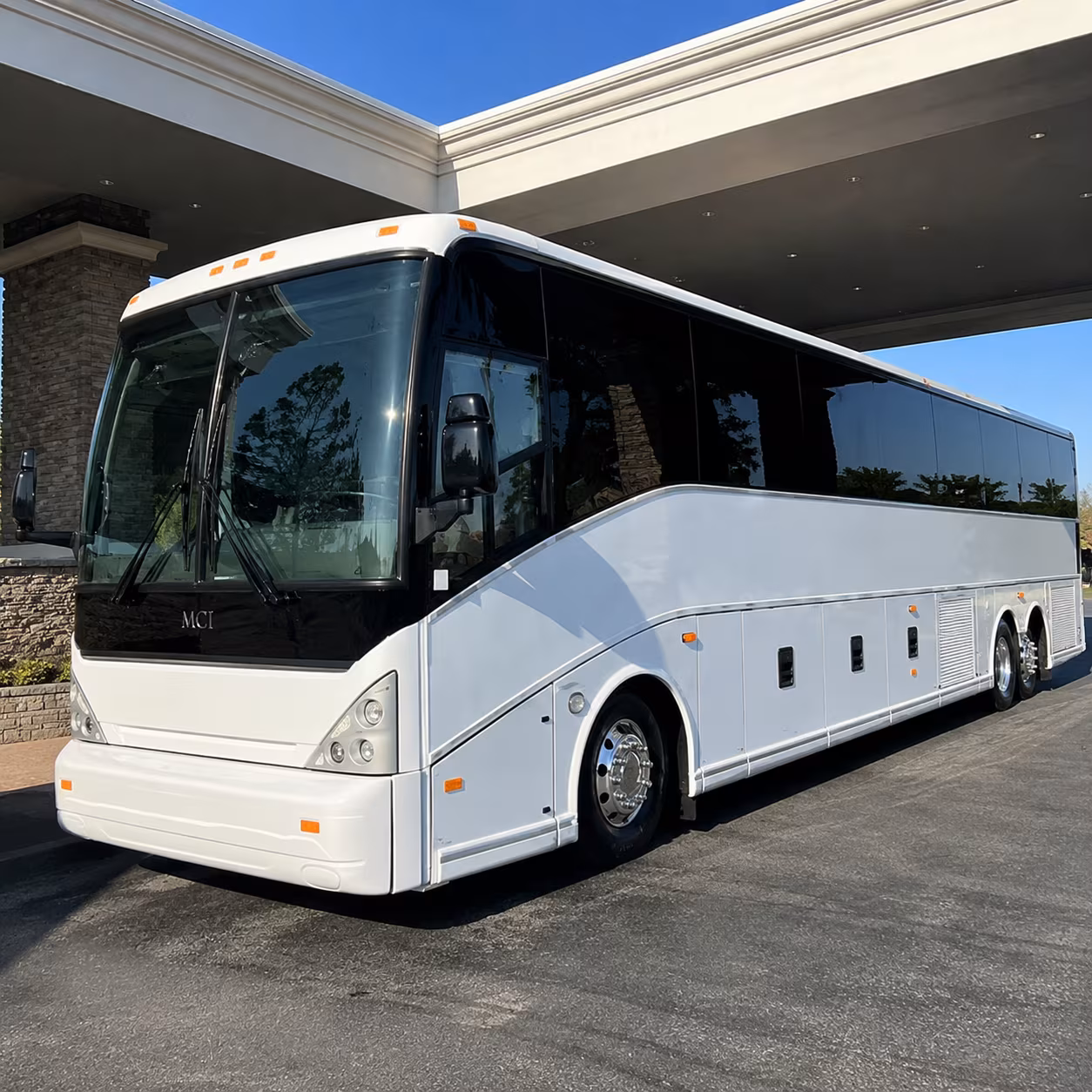 lynwood charter bus