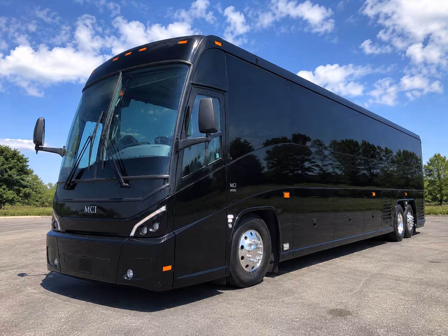 moving your group to griffith observatory or the la zoo compare charter buses from one form